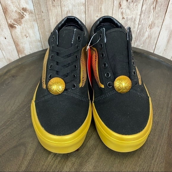 Vans Harry Potter Old Skool Goldensnitch Limited Edition Sneakers Size 6 Women - Picture 4 of 13